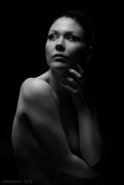 Ronia.2023-Edit